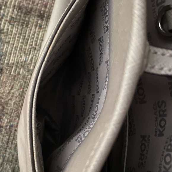 Michael Kors gray tote. - Picture 16 of 16
